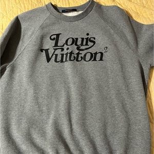 Men’s grey Louis Vuitton crew neck
